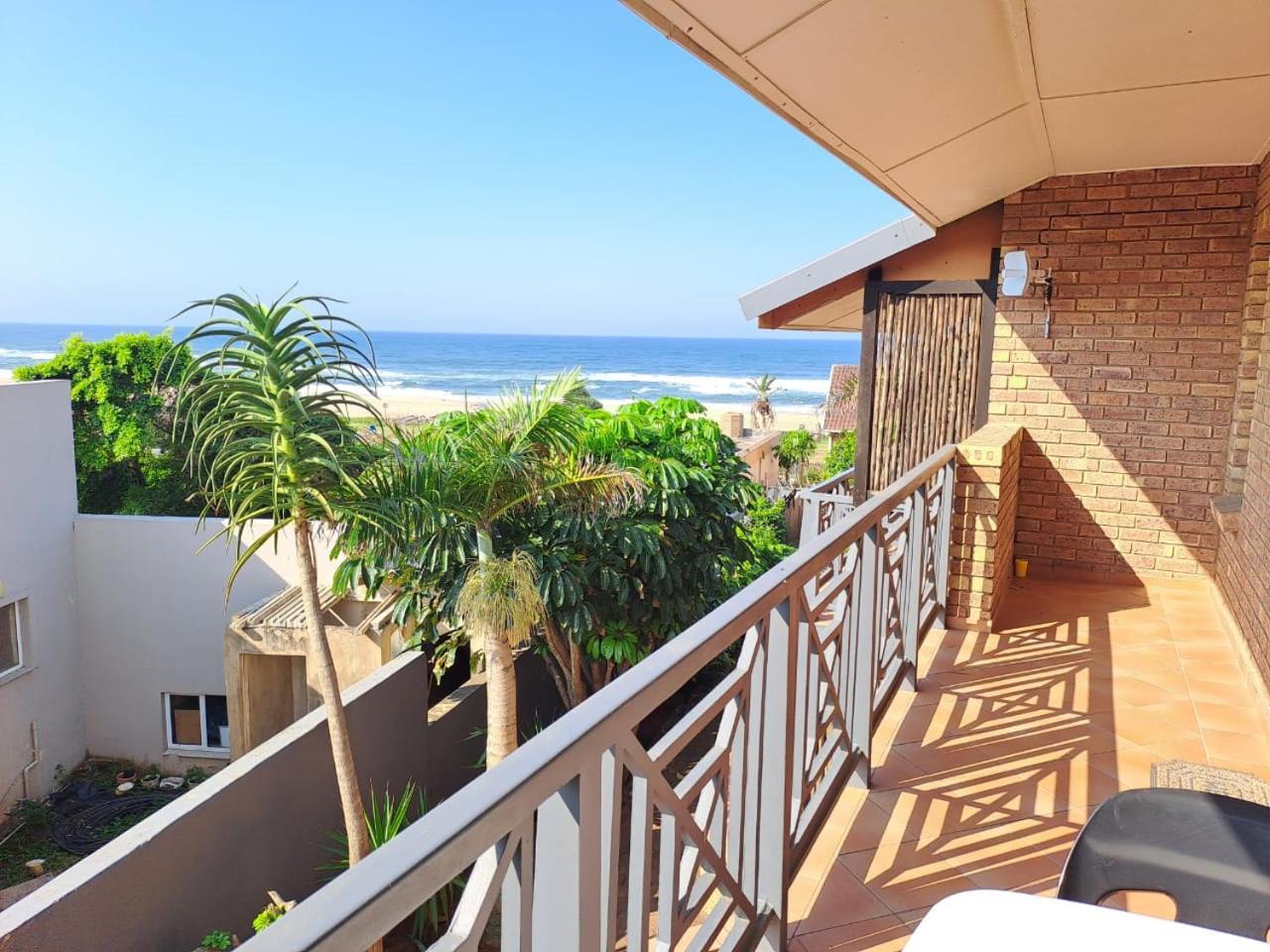 Beachfront Cabanas Amanzimtoti Exterior photo